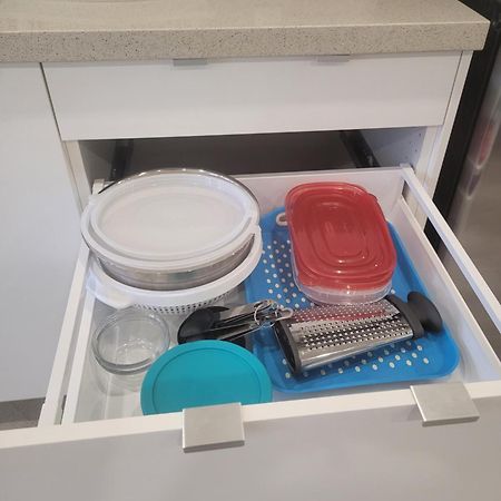 Modern Studio With Kitchenette And Bath جيلف المظهر الخارجي الصورة